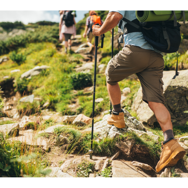 Summer Hiking Outfits: Expert Tips To Stay Cool (+ Mistakes to Avoid)