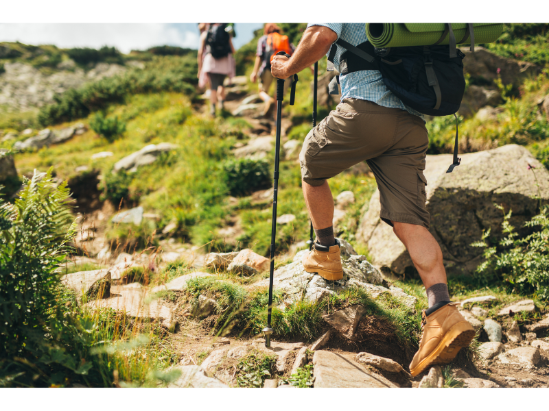 Summer Hiking Outfits Expert Tips To Stay Cool Mistakes to Avoid Glacier Tek