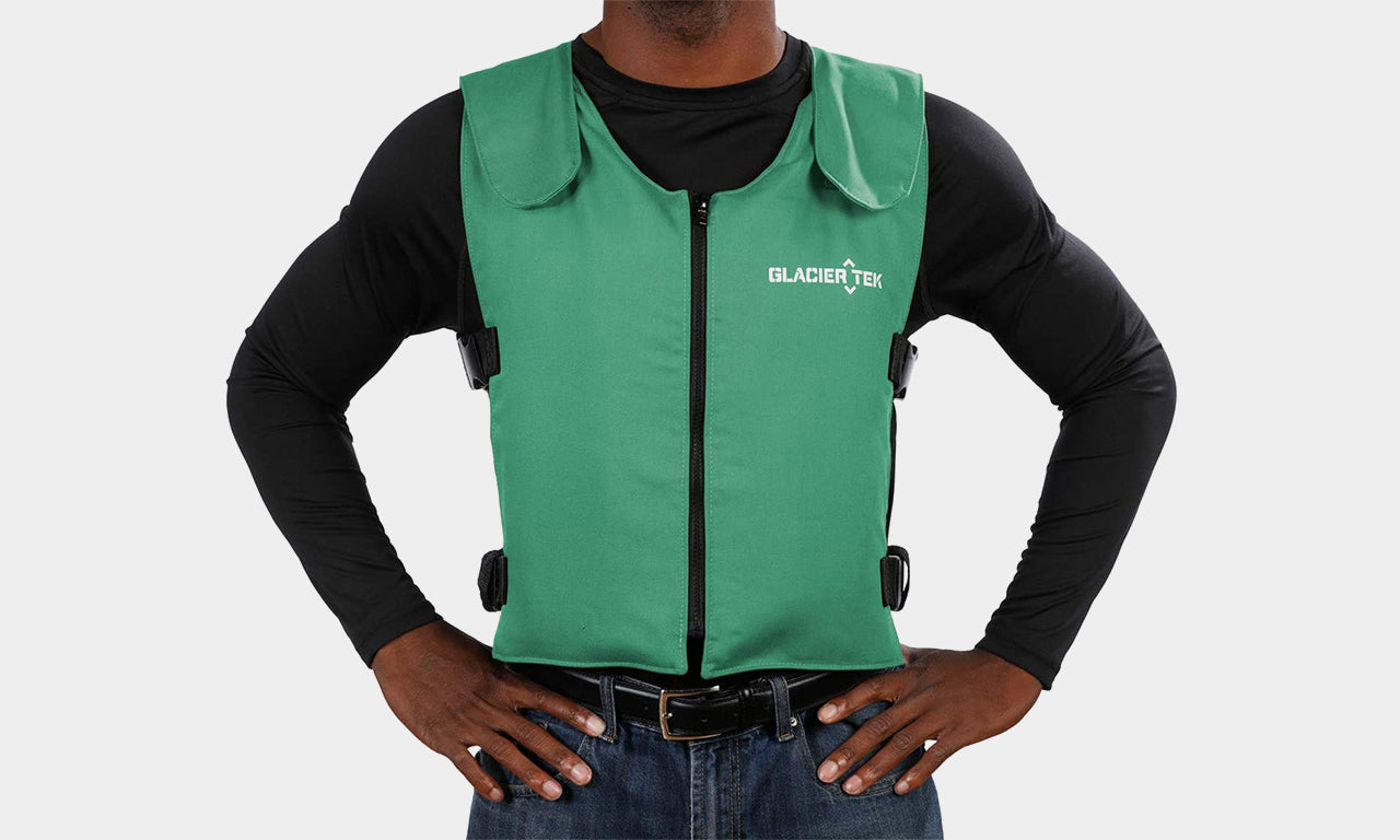 Model wearing Banox® FR3 Vest Set in Green